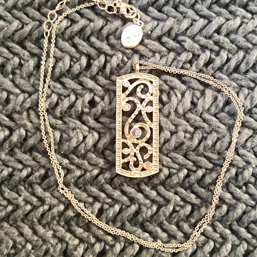 Vintage Looking Sparkly Silver Pendant